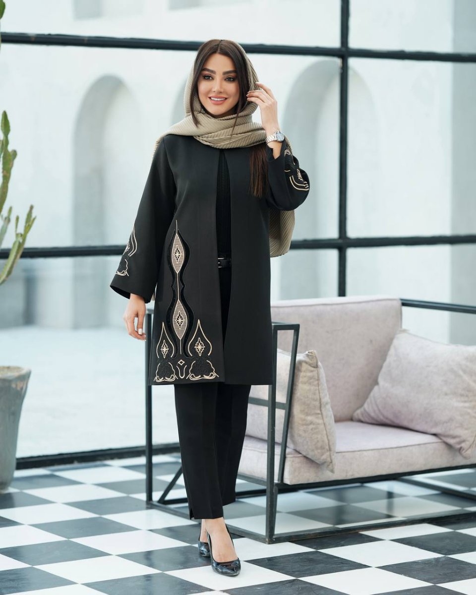 تصویر  مانتو  مازراتی گلدوزی ماهرخ