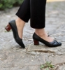 تصویر  کفش کلاسیک و شیک زنانه