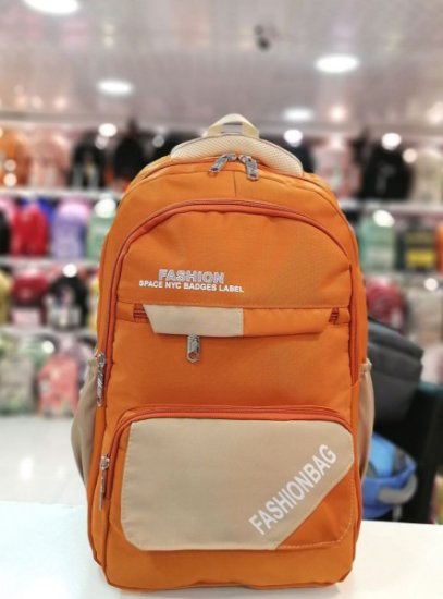 تصویر  کوله پشتی رنگارنگ